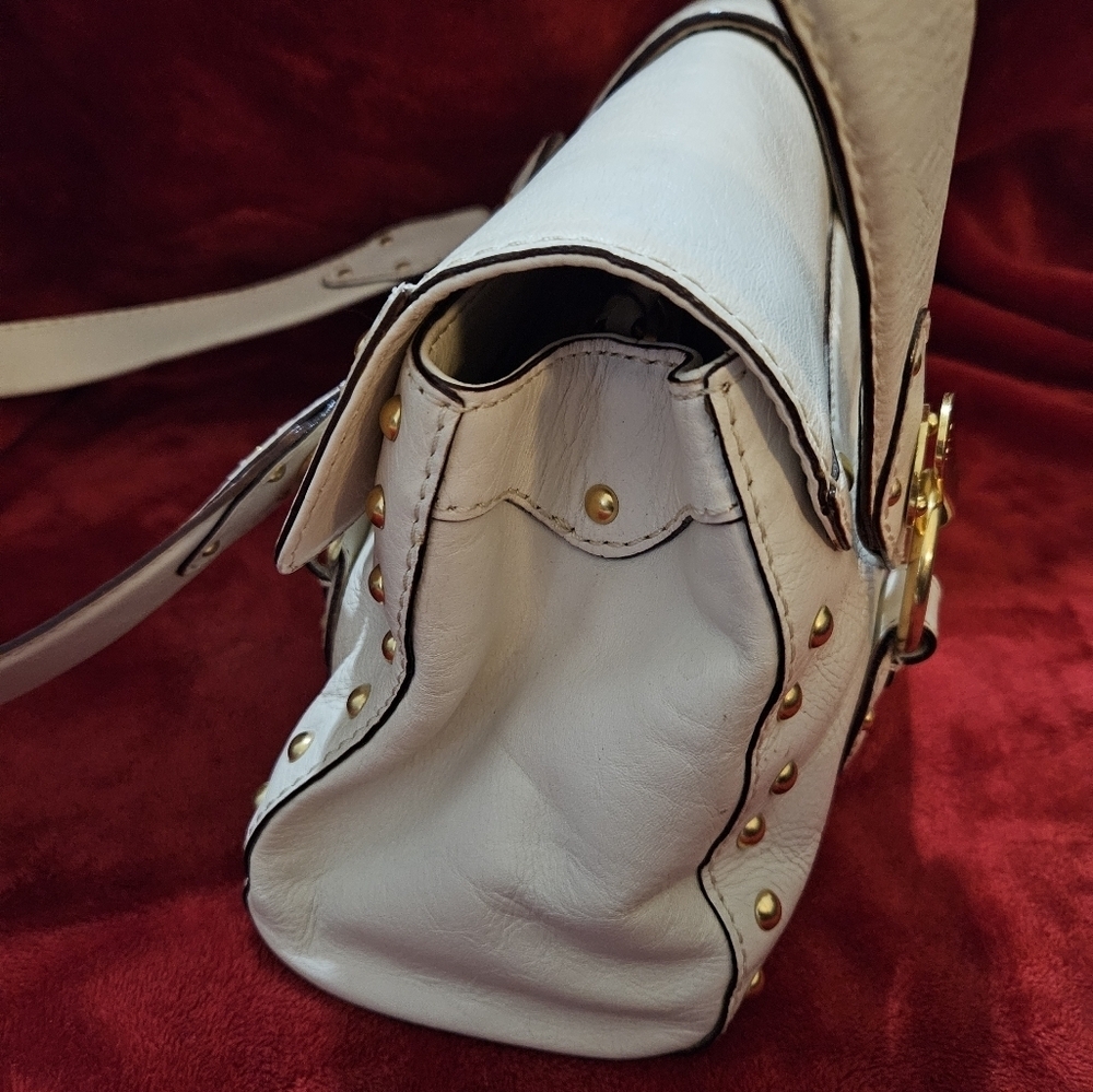 Michael Kors White Berkley Shoulder Bag - Picture 3 of 16